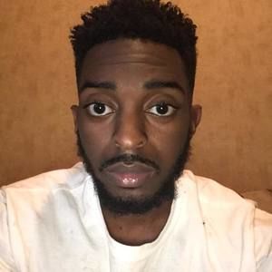 Meet your Posher, Avery